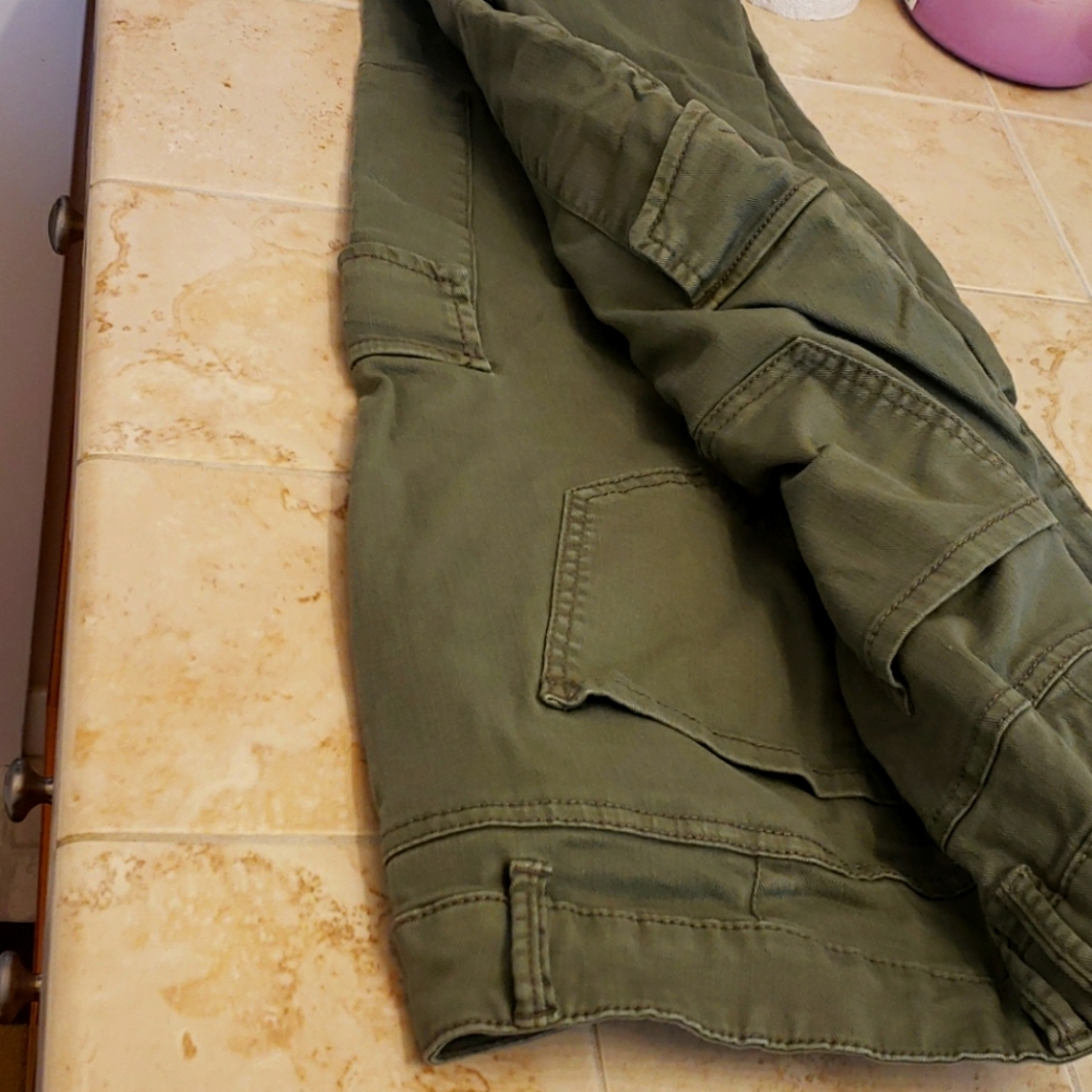 cargo pants - Picture 3 of 3
